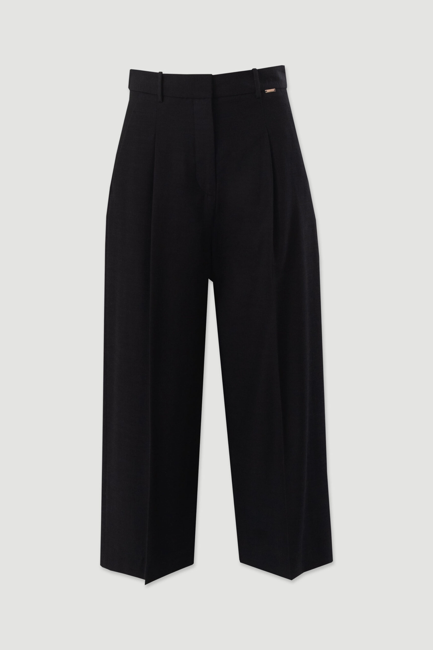 1780996936_5734b51346b24d7ea96977d0fcf603c4 CULOTTE PRETA COM VINCO FERRACHE - Image 1