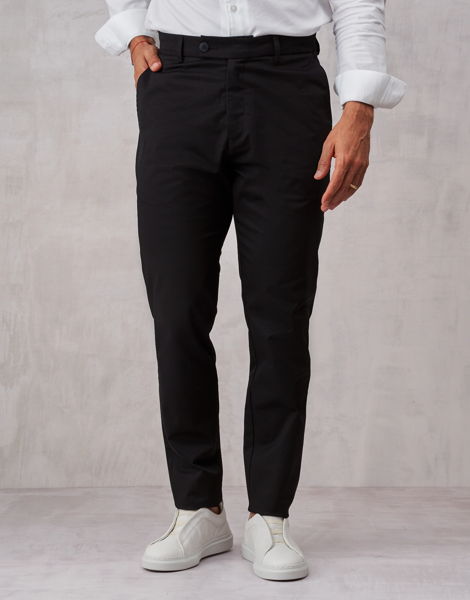 261703000_Calca-Chino_preto_1 CALÇA CHINO PRETA ZOLF - Image 1