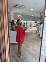 BLUSA PLISSADA CORAL COM DETALHES EM RENDA PONTO CHIC - Image 2