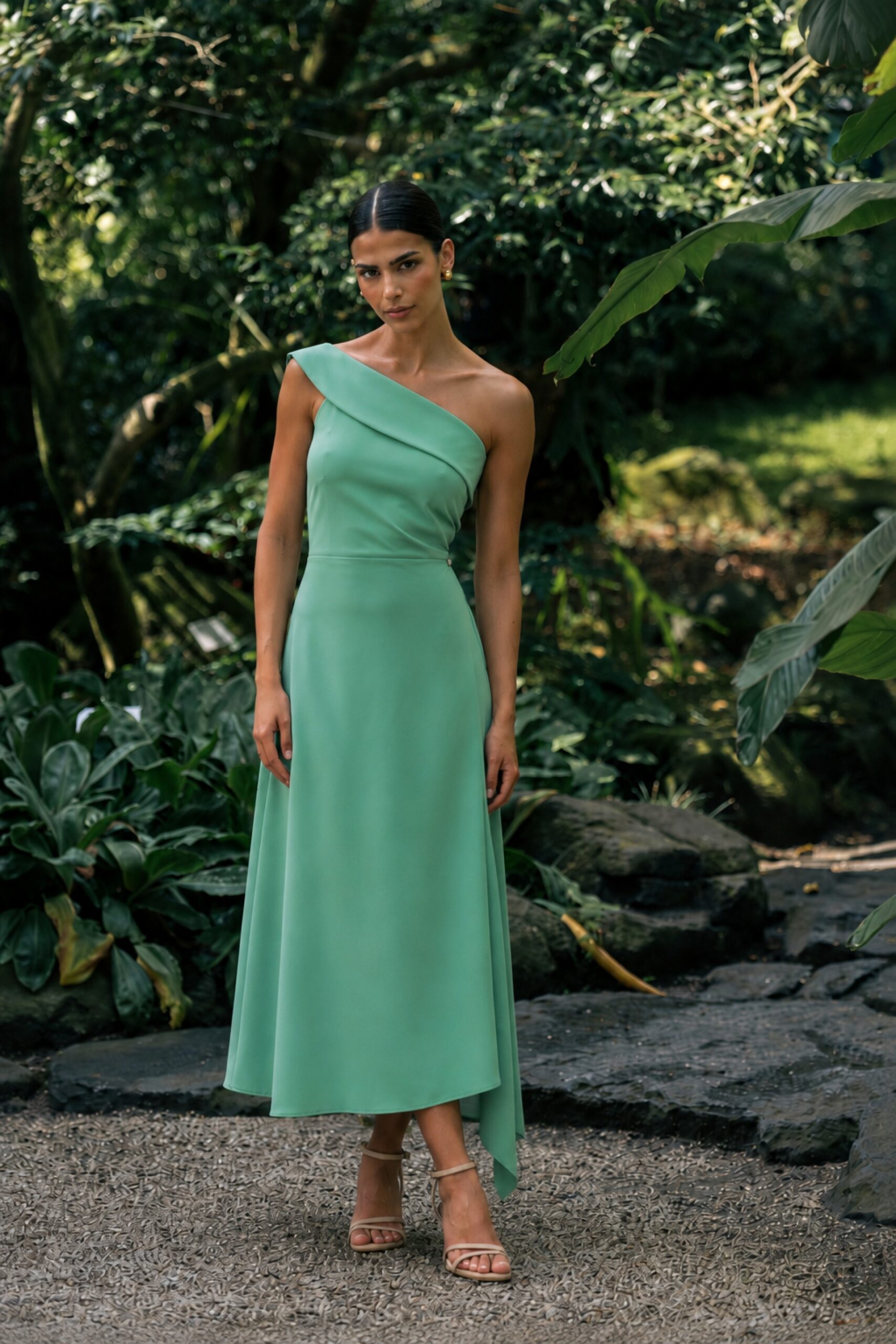 1784647031_dbd02078dad48d89d521713aaf9b4215 VESTIDO MIDI VERDE ÀGUA DE UM OMBRO FERRACHE - Image 1